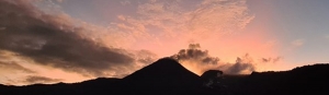 Trabajos de vigilancia e instalación de cámara UV en el volcán El Reventador, provincia de Sucumbíos, Ecuador