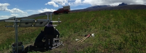 Instalación de estación de monitoreo sísmico y cámara de vigilancia en el río Aláquez y en el río Pita (volcán Cotopaxi)